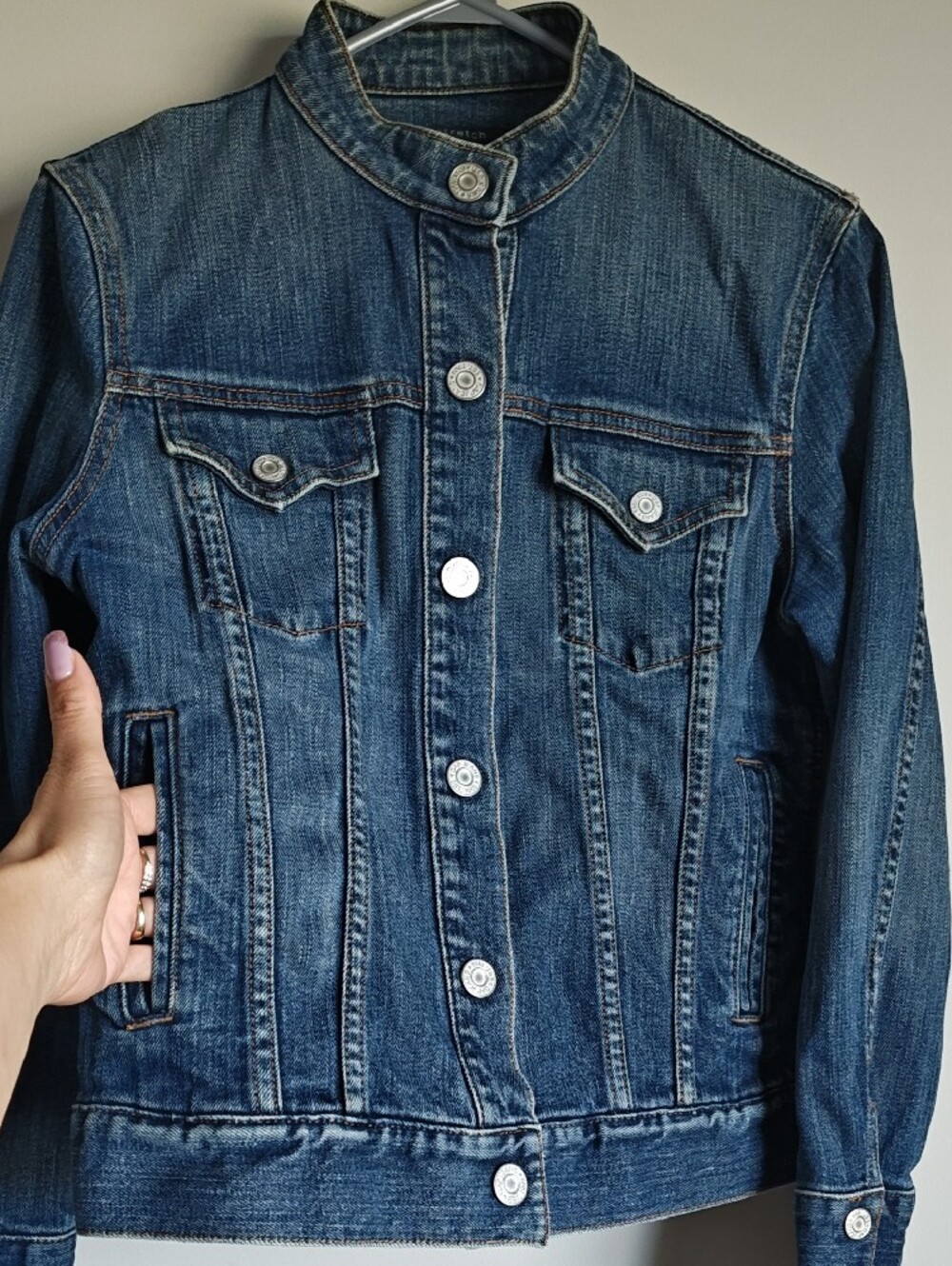 GAP Women's Medium Blue Denim Jacket with Stand Collar Like New ❤️ - Picture 4 of 10
